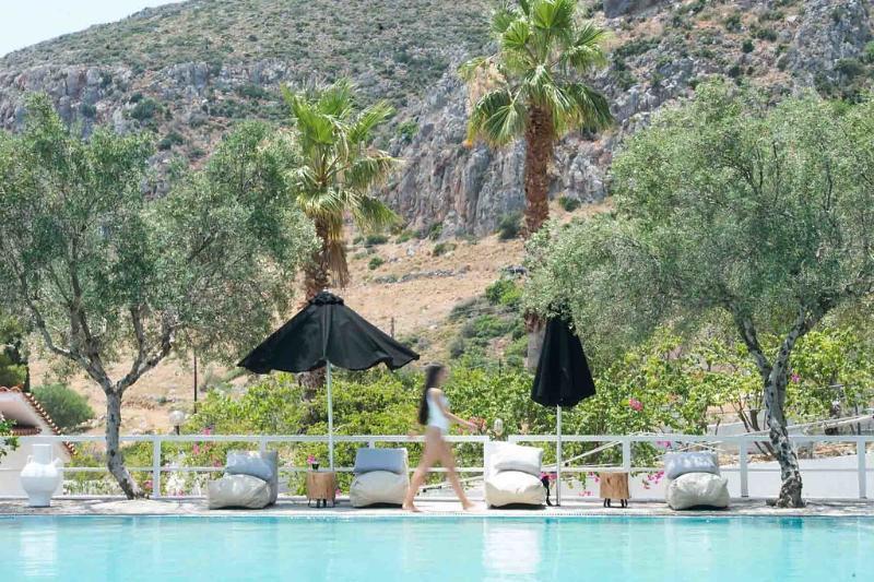 Akra Morea Hotel & Residences Monemvasía Екстериор снимка