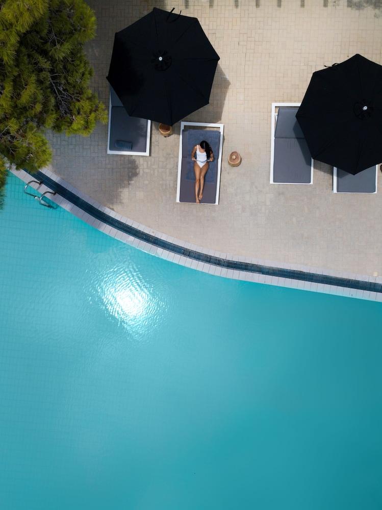 Akra Morea Hotel & Residences Monemvasía Екстериор снимка