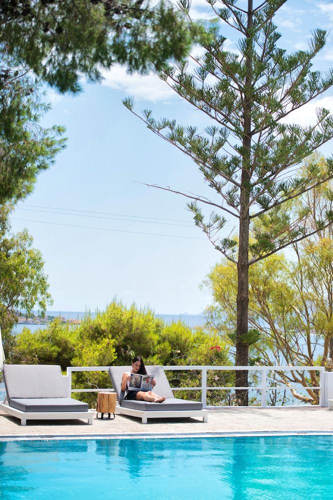 Akra Morea Hotel & Residences Monemvasía Екстериор снимка